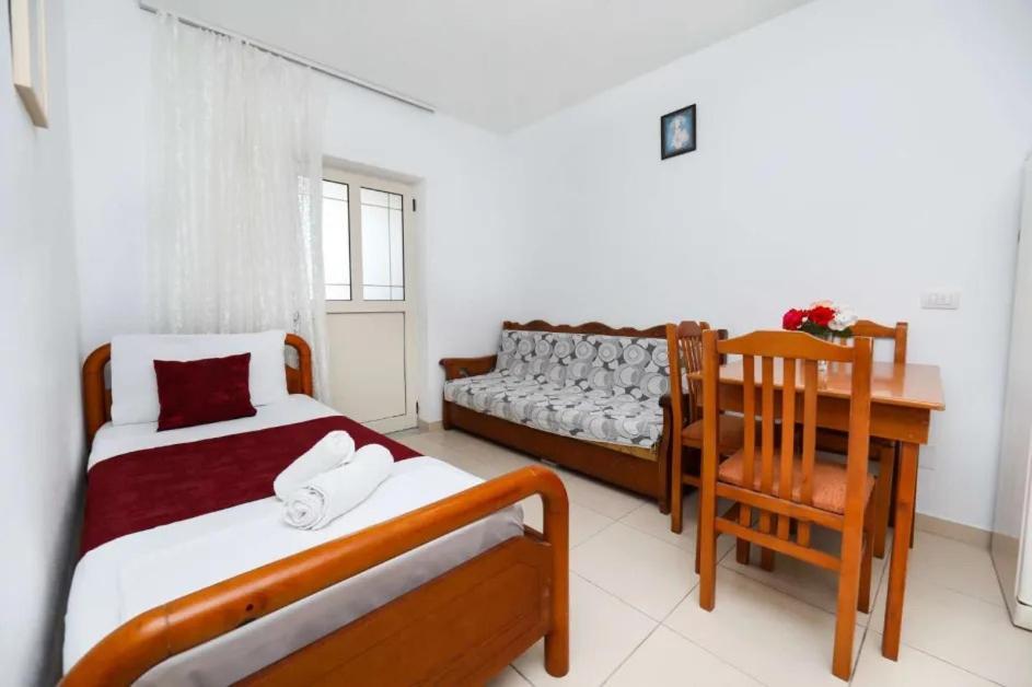 Vila Agolli Vlore Ngoại thất bức ảnh